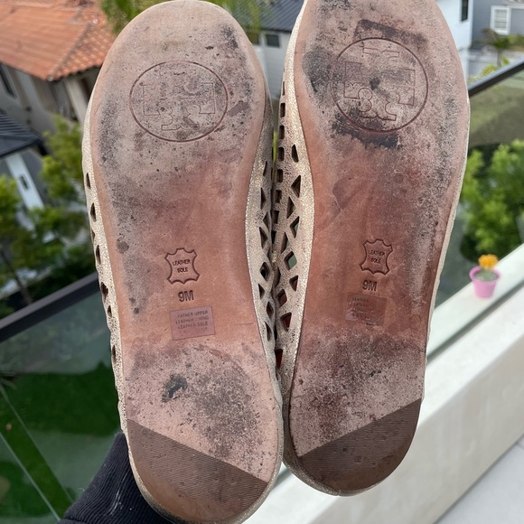 tory burch fiona laser cut smoking slippers in platinum - Picture 7 of 14